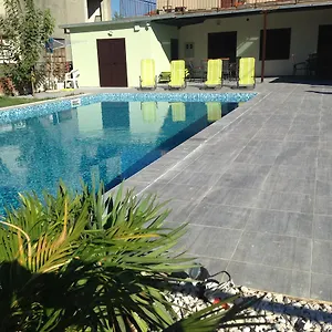 3* Gostinjska kuća Chill Out Beach Apartments